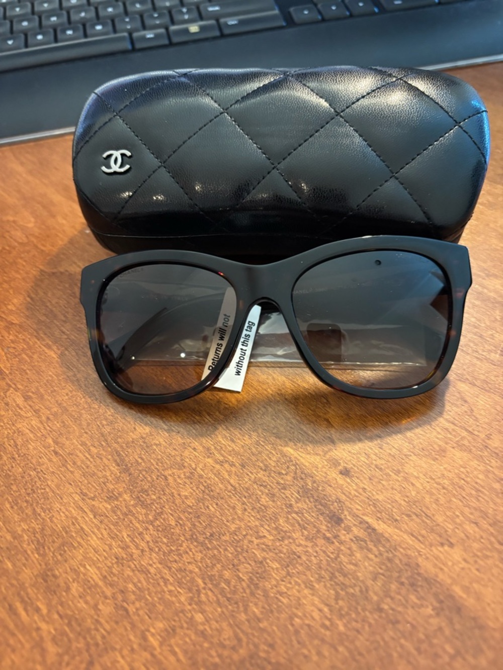 CHANEL tortoise Square Oversized Sunglasses with Quilted Case new with tags